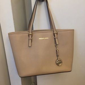 Beige/blush pink Michael Kors tote, EUC!